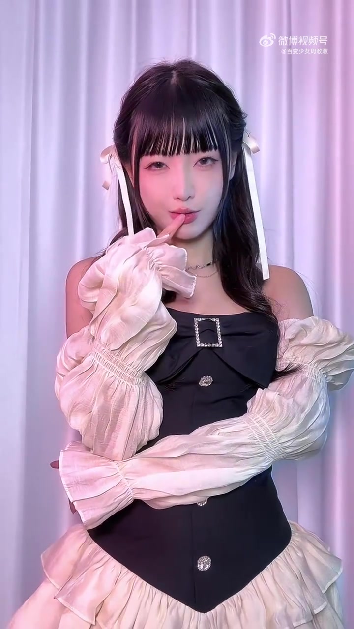 互動女主持人周敢敢分享跳舞視頻：主播今天直播也是好起來了~